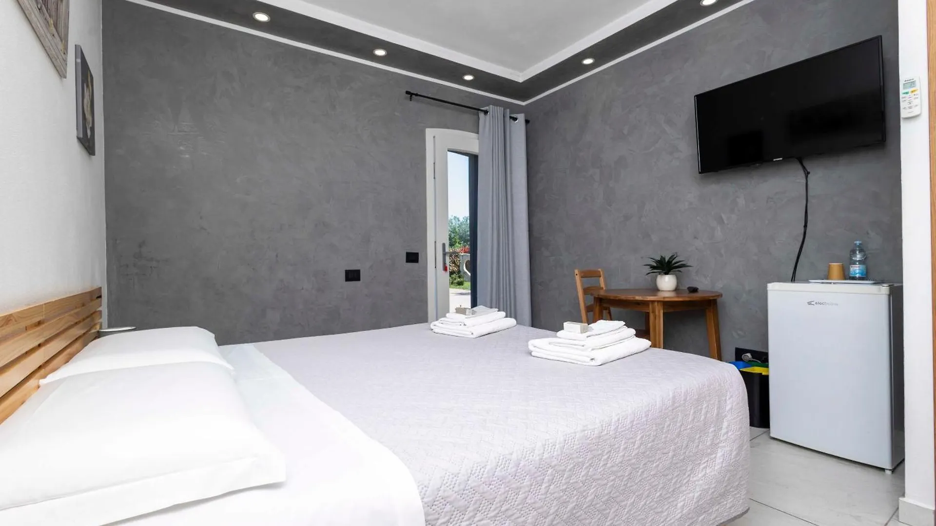 Bed and Breakfast La Pineta Nel Borgo Rávena 0*,  Italia