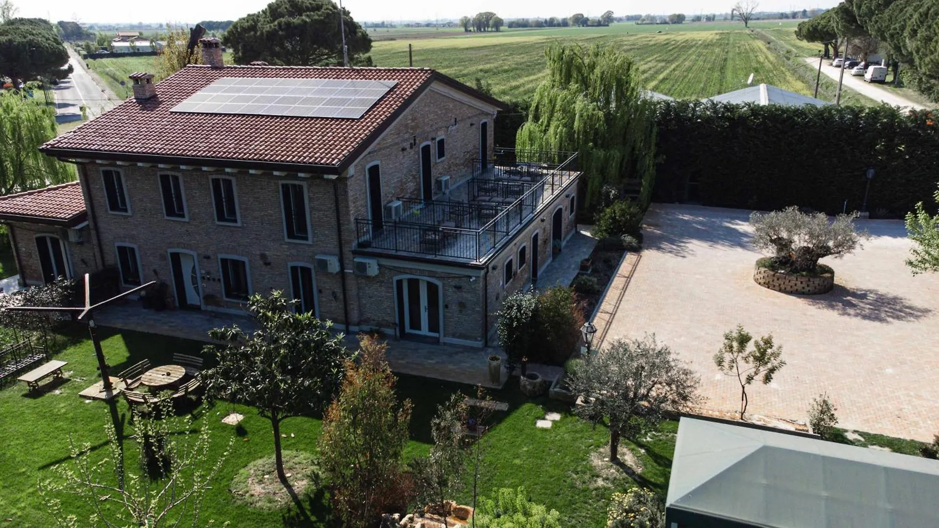 Bed and Breakfast La Pineta Nel Borgo Rávena