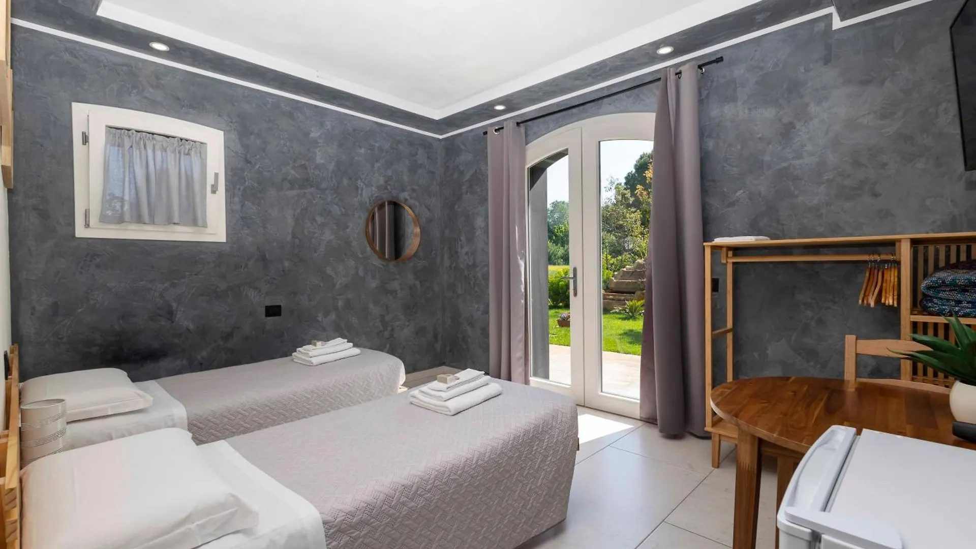 Bed and Breakfast La Pineta Nel Borgo Rávena